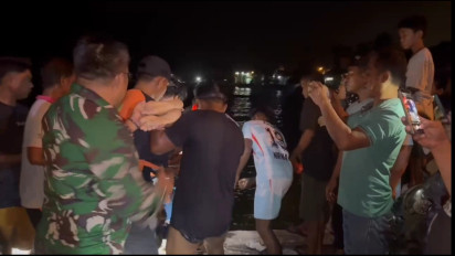 Seorang Pemuda Tewas Tenggelam Usai Perahunya Terbalik Dihantam Ombak Besar di Perairan Baubau