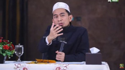 Dijamin! Segala Doa dengan Mudah dapat Terkabul, Ustaz Adi Hidayat Bilang Cukup Ucapkan Kata-kata ini