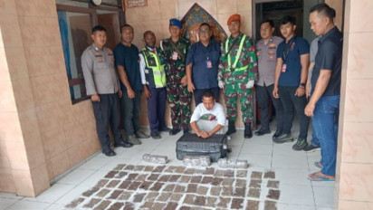 Sebanyak 108 Paket Ganja Berhasil Diamankan dari Seorang Calon Penumpang di Bandara Sentani