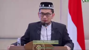Potret Ustaz Adi Hidayat
