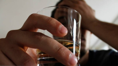 Tragis! 4 Orang Tewas Usai Tenggak Miras Oplosan di Bogor, 1 Orang Kondisinya Mengerikan