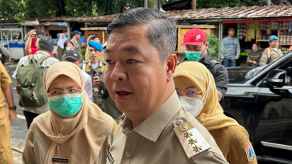 Pj Gubernur DKI Teguh Pastikan Lansia Tetap Bisa Cek Kesehatan Gratis Meski Gaptek