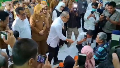 Menteri Bidang Pangan, Zulkifli Hasan Cek Lapangan Kesehatan Gratis
