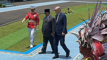 Prabowo Sambut Erdogan di Istana Bogor: Hormat, Berangkulan, dan Bahas Isu Strategis