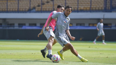 Adam Alis Tampil Apik, Pelatih Minta Patrick Kluivert Tonton Laga Persib