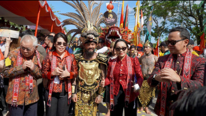 Hadiri Perayaan Festival Cap Go Meh 2025 di Kota Singkawang Kalbar, Zita Anjani: Saya Sangat Takjub