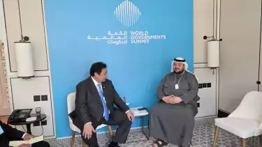 Menteri Koordinator Bidang Perekonomian Airlangga Hartarto mengatakan, Uni Emirat Arab (UAE) atau Persatuan Emirat Arab (PEA) tertarik untuk menjajakin investasi pembangunan ekosistem data center di Indonesia.