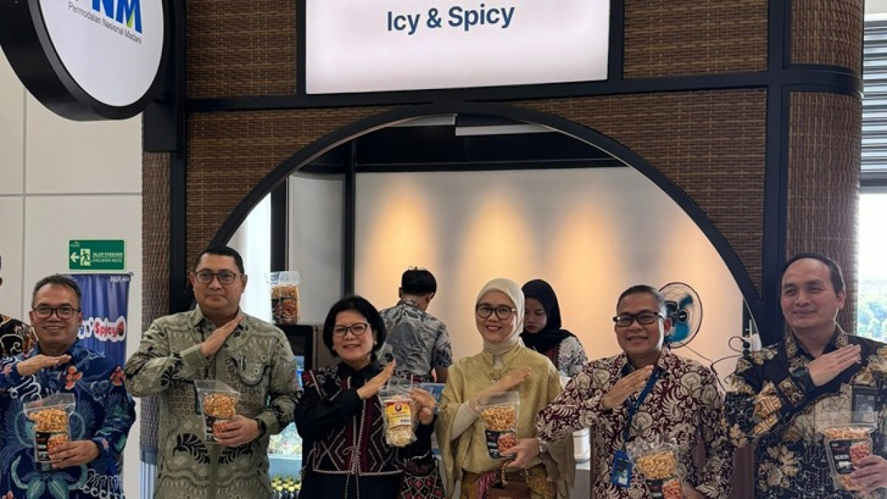 Nasabah PNM Melesat Bersama Whoosh Kereta Cepat
            - galeri foto