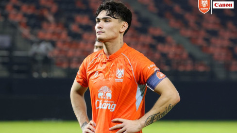Masih Ingat Jonathan Khemdee? Pemain Timnas Thailand Yang Dapat ...