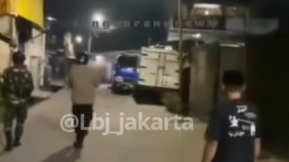 Viral Pria di Jakarta Barat Bantai Korbannya Secara Membabi Buta di Tengah Kerumunan Warga, Polisi Beri Penjelasan
