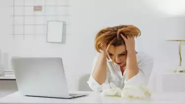 Ilustrasi orang frustrasi