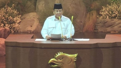 Prabowo Tetapkan 100% Devisa Hasil Ekspor Wajib Parkir di RI, Berlaku Mulai 1 Maret 2025