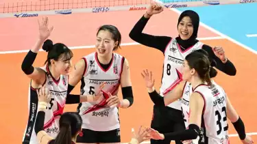 Megawati Hangestri bersama pemain Red Sparks