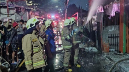 Warteg di Jakpus Kebakaran, Pegawai Ungkap Awal Api Dari Tabung Gas