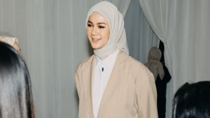 Buntut Kasus Rumah Tangganya Heboh, Paula Verhoeven Tertegun Ceramah Ustaz Khalid Basalamah yang Bahas tentang...