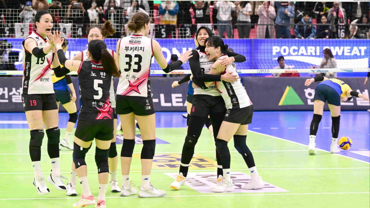 Antara Red Sparks dan Hillstate, Media Korea Sebut Satu-satunya Tim yang Berhasil Amankan Peringkat Dua Liga Voli Korea Bergantung pada Beomsil
            - galeri foto