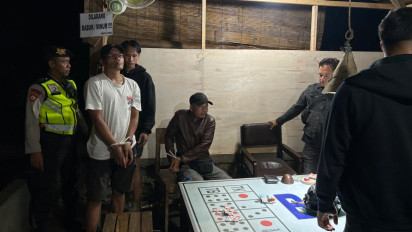 Polisi Amankan 10 Orang dalam Penggerebekan Lokasi Judi Dadu di Bantul, 6 Orang Ditetapkan Tersangka