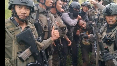 Pemimpin KKB Aske Mabel Ditangkap,  Ketua DPN Pemuda Adat Papua: Satgas Damai Cartenz Layak Naik Pangkat