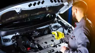 Ilustrasi Merawat mobil matic