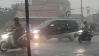 Peringatan Dini BMKG: Waspada Potensi Cuaca Ekstrem di Jawa Tengah pada 19-21 Februari 2025