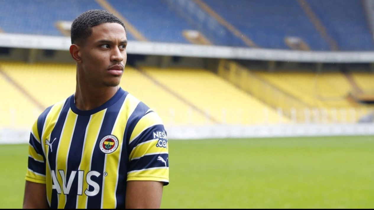 PSSI Incar Jayden Oosterwolde untuk Gabung Timnas Indonesia usai Asisten Patrick Kluivert Terciduk di Turki?
            - galeri foto