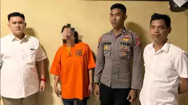 Seorang perempuan berinisial LA (43) diamankan polisi lantaran aksinya yang mengaku-ngaku sebagai anggota Pasukan Pengamanan Presiden (Paspampres)