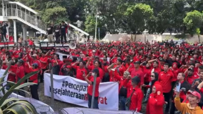 Kader PDIP Geruduk KPK saat Hasto Diperiksa: Kenapa Hanya PDI Perjuangan yang Diobok-obok?