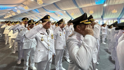 Lantik Serempak 961 Pimpinan Daerah di Istana, Prabowo Cetak Sejarah Baru