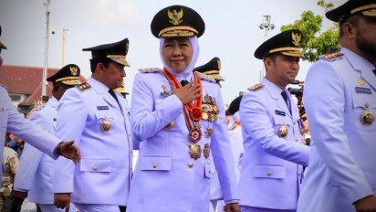 Resmi Dilantik Presiden sebagai Gubernur dan Wagub Jatim 2025-2030, Khofifah-Emil Siap Sinergikan Nawa Bhakti Satya dengan Asta Cita