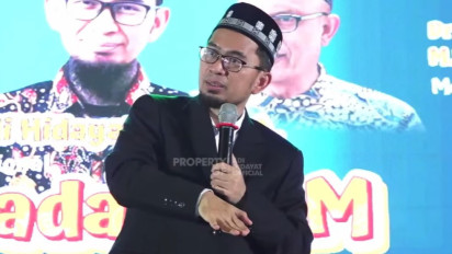 Saat Puasa Tak Sengaja Lihat Aurat Lawan Jenis Terbuka, Bikin Batal Gak Sih? Ustaz Adi Hidayat Jawab Perkara ini