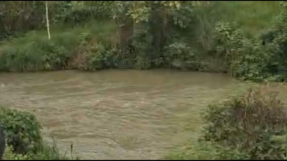 Penyetrum Ikan Asal Kecamatan Kalipare Malang Diduga Hanyut di Aliran Sungai Brantas