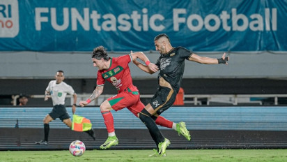 Hasil Liga 1 2024-2025: Persebaya Surabaya Kembali Suram, Duo Alex Bawa Dewa United Menang 2-0