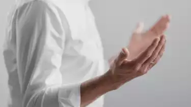 Utang Setinggi Gunung pun Insyaallah Dibantu Allah SWT, Syekh Ali Jaber Sebut Coba Amalkan Shalat Sunnah Ini