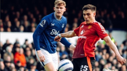 Nyaris Kalah, Manchester United Curi Poin di Markas Everton Usai Main Imbang 2-2
