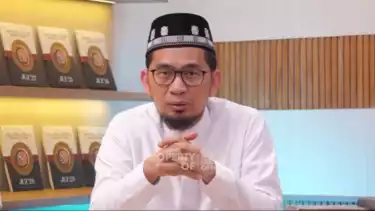 Potret Ustaz Adi Hidayat