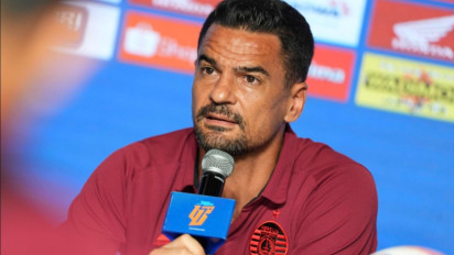 Dua Pemain Andalan Absen, Carlos Pena Tetap Pede Persija Jakarta Bidik Poin Penuh dari PSM Makassar