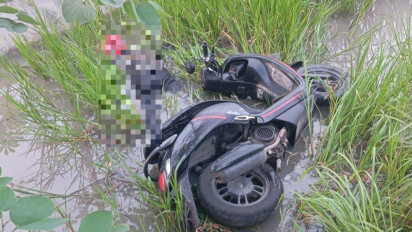 Mahasiswa asal Sidoarjo Tewas Telungkup di Parit, Diduga Akibat Kecelakaan Motor