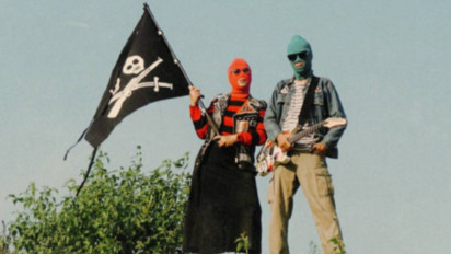 Terbukanya Aurat Jadi Alasan Vokalis Band Sukatani Dipecat Sebagai Guru, Ombudsman Jateng Turun Tangan