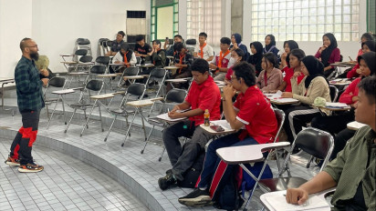 Wilderness First Aid Kit Latih Para Pecinta Alam di Sekolah Mitigasi Pemberian Pertolongan Pertama di Alam Bebas