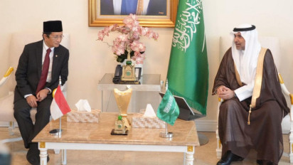 Bertemu Pihak Arab Saudi, Menag Minta Tidak Batasi Usia Jemaah Hingga Penambahan Kuota Petugas Haji