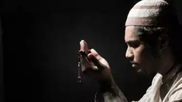 Ilustrasi membaca istighfar