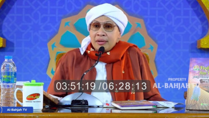 Makmum Wajib atau Tidak Baca Al-Fatihah Saat Salat Berjamaah? Buya Yahya Ungkap Cara yang Benar, Ternyata...