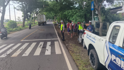 Gegara Jalan Berlubang, Satu Pengendara Motor Tewas dalam Tabrakan Beruntun di Banyuwangi
