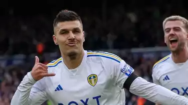 Striker Liga Inggris, Joel Piroe