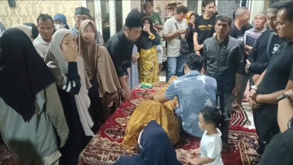 Saat Tiba di Rumah Duka, Jenazah Bejo Sugiantoro Disambut Isak Tangis Keluarga