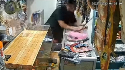 Emosi Tak Diberi Jatah Preman, Pemilik Warung di Larangan Tangerang Dibacok Secara Membabi Buta