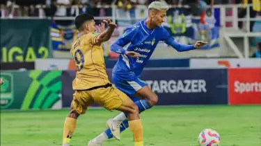 Laga PSIM Yogyakarta kontra Bhayangkara FC sempat ditunda karena hujan