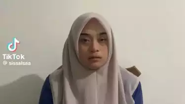 Diduga Bu Salsa guru di Jember yang viral dalam video syur