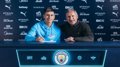Bursa Transfer: Cetak Hattrick di JIS, Wonderkid Argentina Claudio Echeverri Resmi Gabung Manchester City