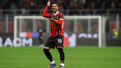 Allegri Terima Kabar Buruk! AC Milan Siap Lepas Satu Bintang ke Arab Saudi di Bursa Transfer Musim Panas Ini